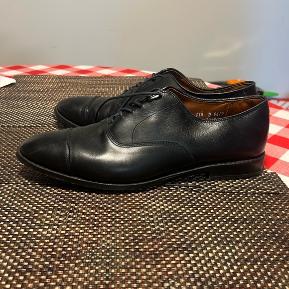 Allen Edmonds shoes - Picture 1 of 7